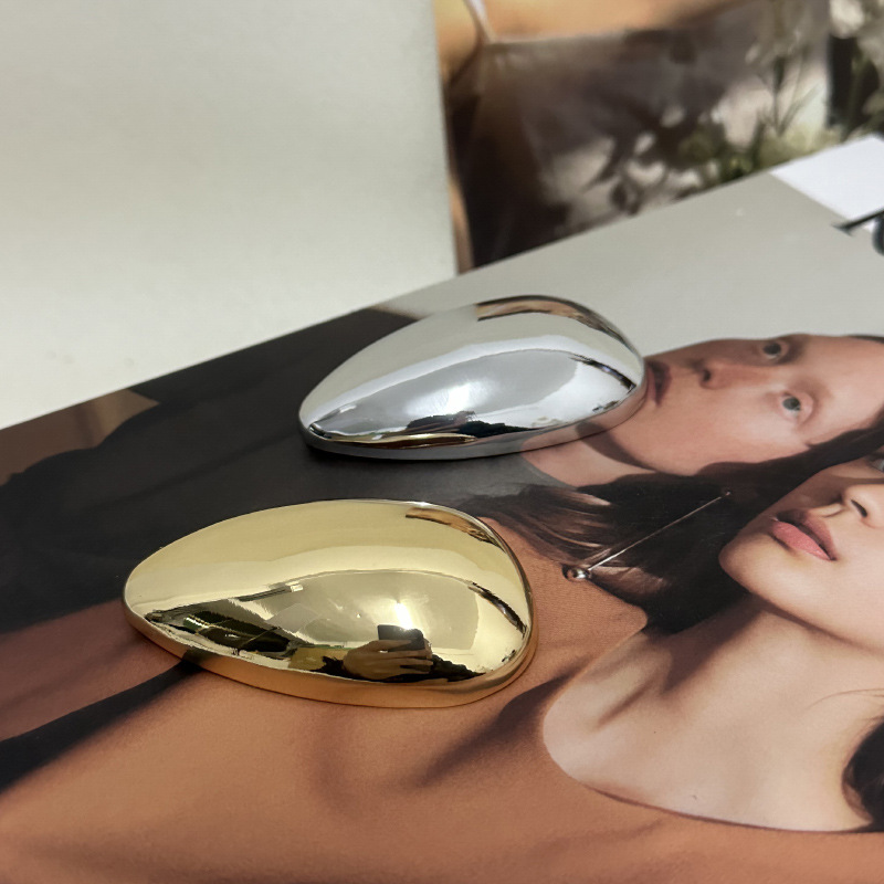 Minimalist Metal Water Drop Brooch For Women Shiny Egg Shaped Pin_voghion.com