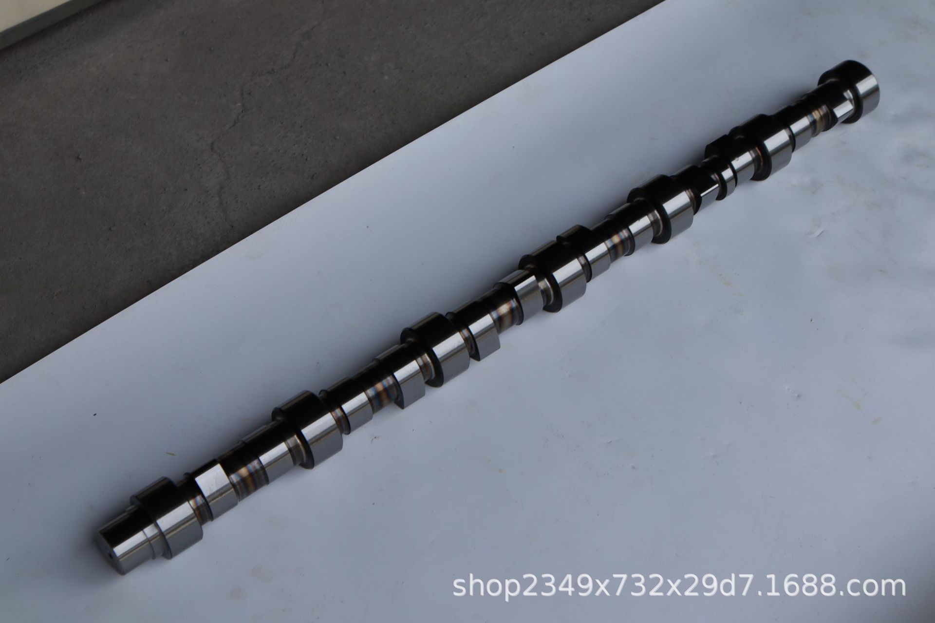 Factory Direct Sales of Heavy-Duty Vehicle Camshaft Dongfeng Cummins 6Ct Engine 3966431 3966430 Camshaft