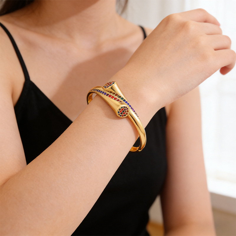 Moda ligera de lujo Feng Shui goteo punto de onda de diamante colorido pulsera de acero de titanio 18k oro real no decoloración pulsera de joyas de acero de titanio