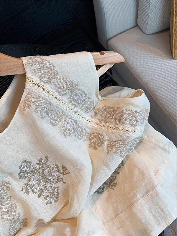 今年の夏の新しいニッチレトロな気質文学ラウンドネックヘビーエッジ刺繍ベストノースリーブコットンとリネントップ女性用|undefined