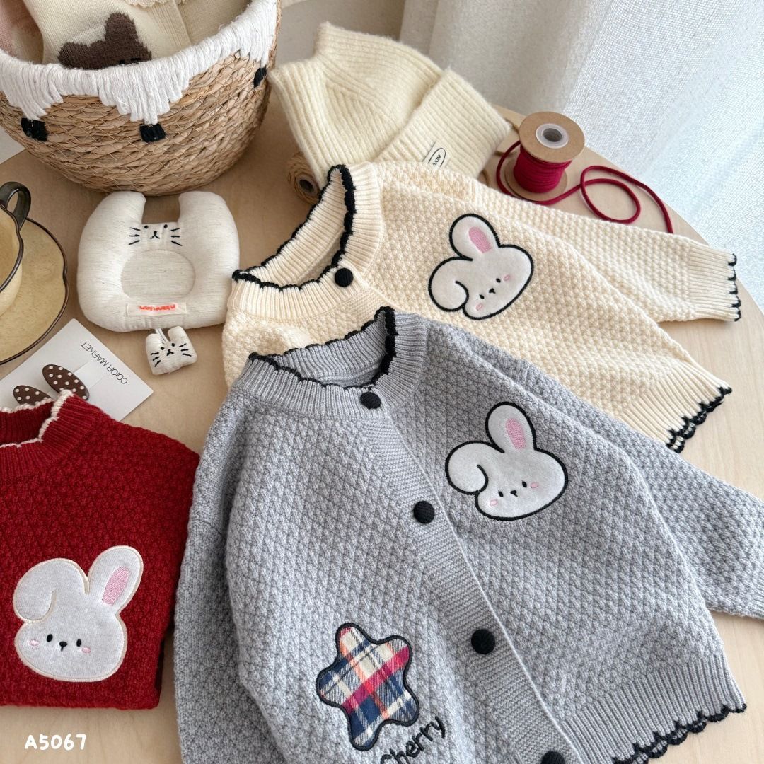 儿童毛衣开衫春秋装2025新款中小童宝宝洋气女童针织外套卡通上衣