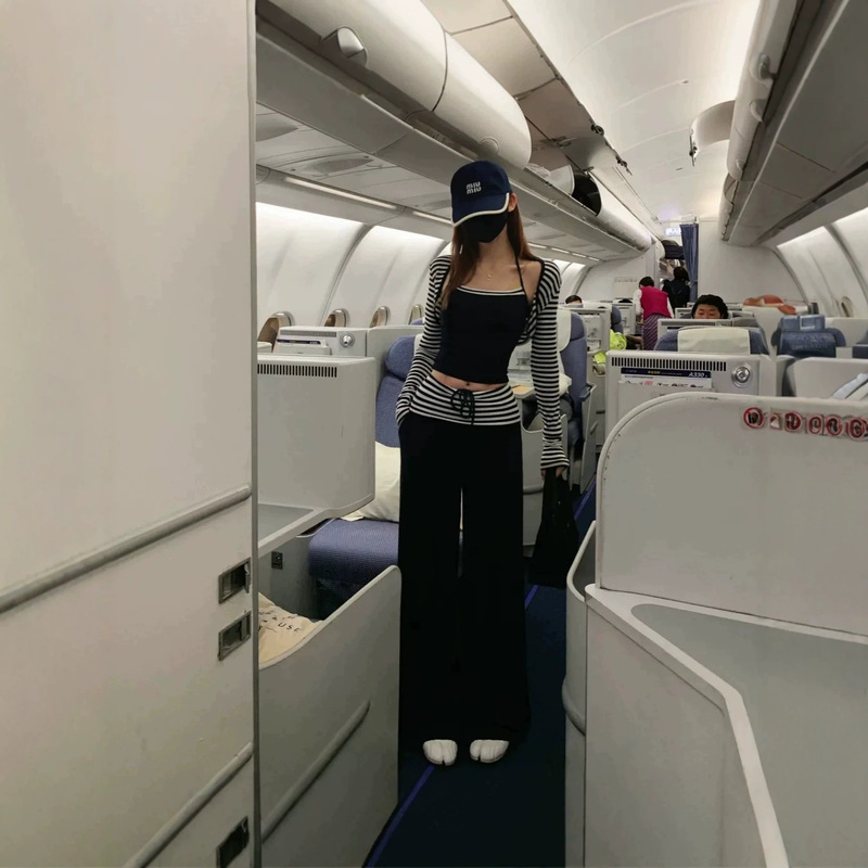 【Airport Three-Piece Set】2026 Summer New High-End Niche Fashion Sporty Versatile Casual Striped Suit