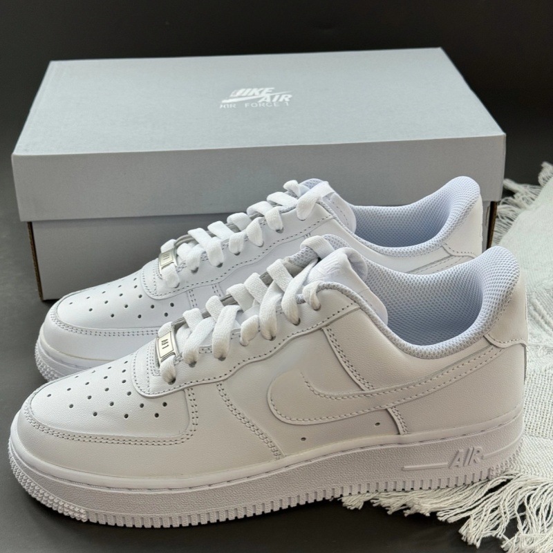 Chunyuan Air Force No. 1 Putian zapatos blancos clásicos bajos, zapatos de skate casuales, zapatos deportivos blancos.