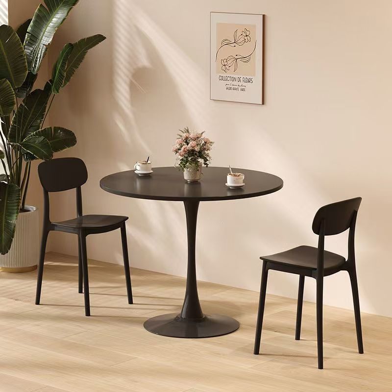 白い北欧テーブルバルコニー円形交渉ミルクティーカフェテーブルと椅子の組み合わせ食卓チューリップ円卓食卓|undefined