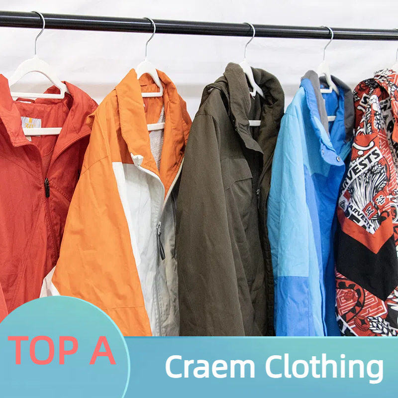 外贸出口芬兰二手衣服装出售craem second hand clothes supplier