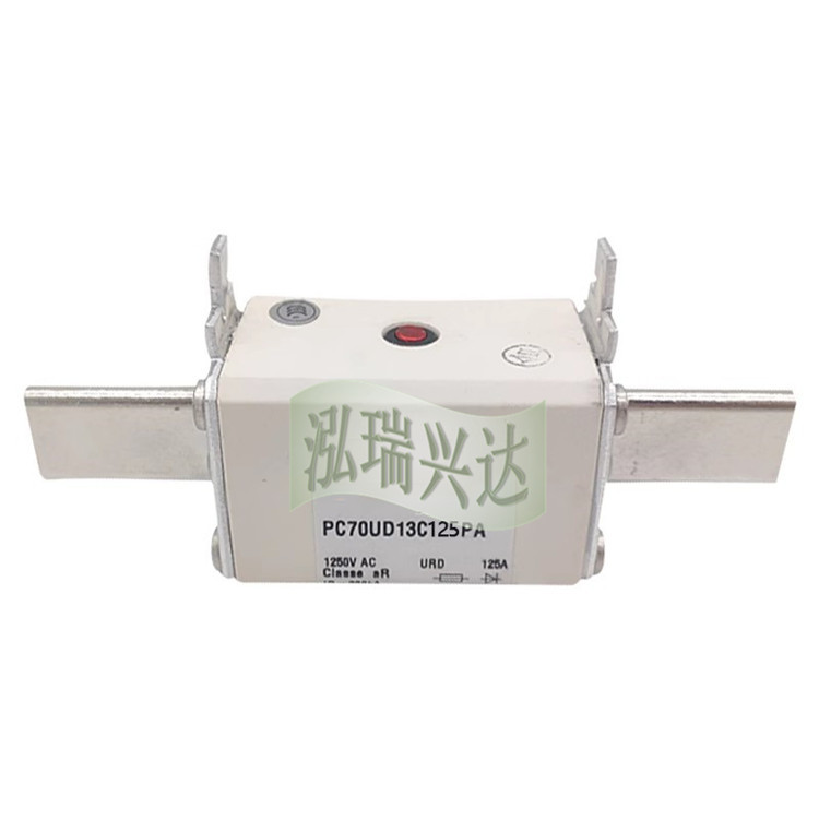 170M1558 170M1559/1560/1561/1562/1563/1564/1565/1566熔断器