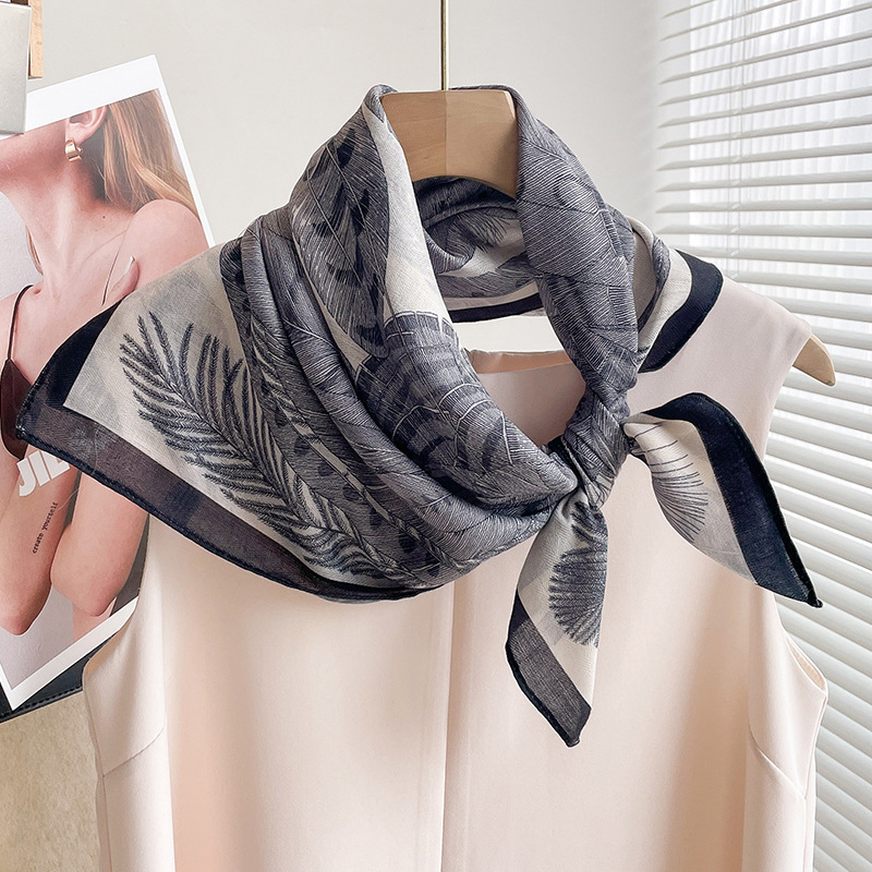 깃털 공간 - 흑백