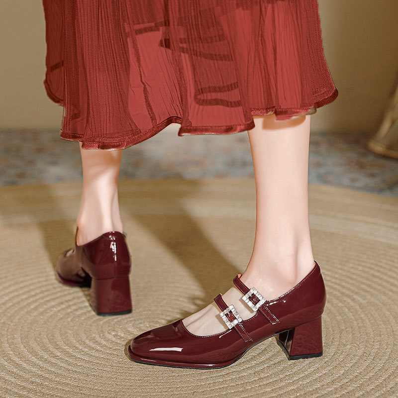 High heels square toe