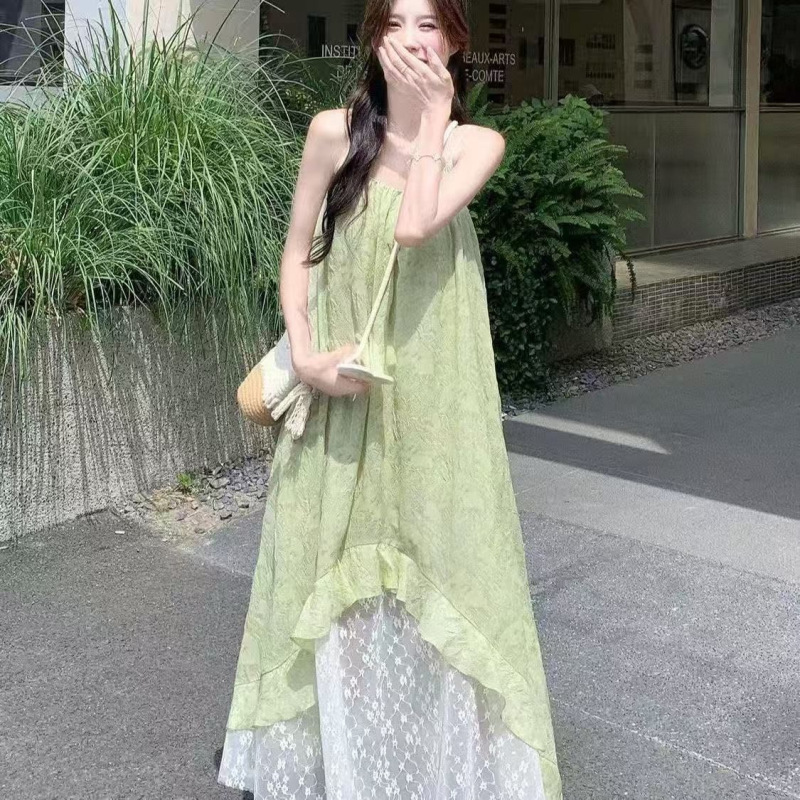 Green Floral Suspender Dress for Women 2026 Summer New Style French Style Stunning Seaside Vacation Lace Splicing Long Dress