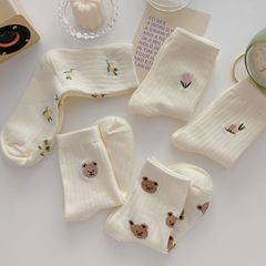 白色襪子女中筒襪ins潮純棉春秋日系可愛小熊花朵刺繡夏季長襪女