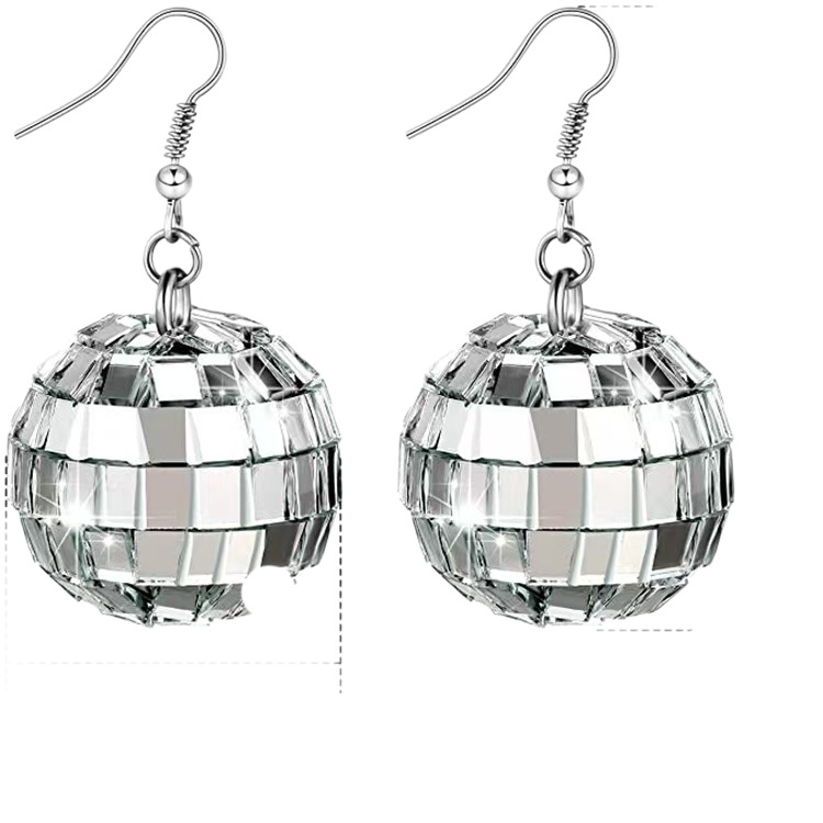 Europa y los Estados Unidos transfronterizos nuevos retro aretes de aretes de estilo discoteca collar simple callejera explosiva joyería mujer