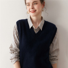 外搭v领山羊绒毛衣背心无袖针织马甲女2024秋冬宽松叠穿羊绒坎肩