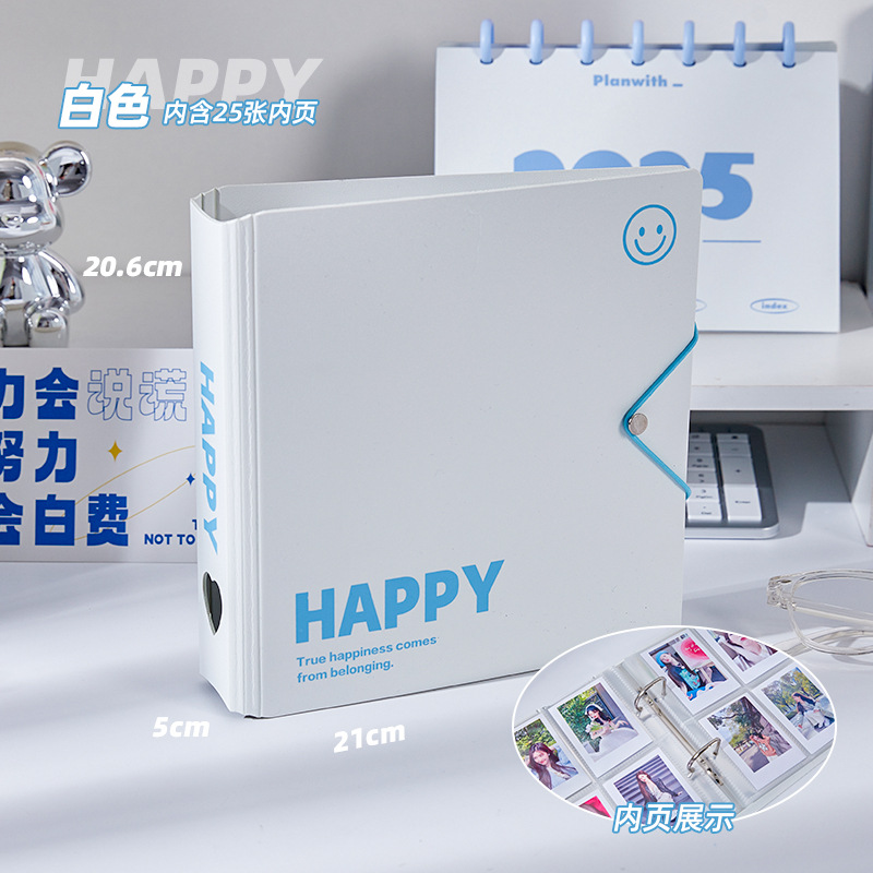 Un pequeño libro de tarjetas de espuma fresca de alto valor visual en un álbum de fotos de chicas mini volantes de 3 pulgadas.