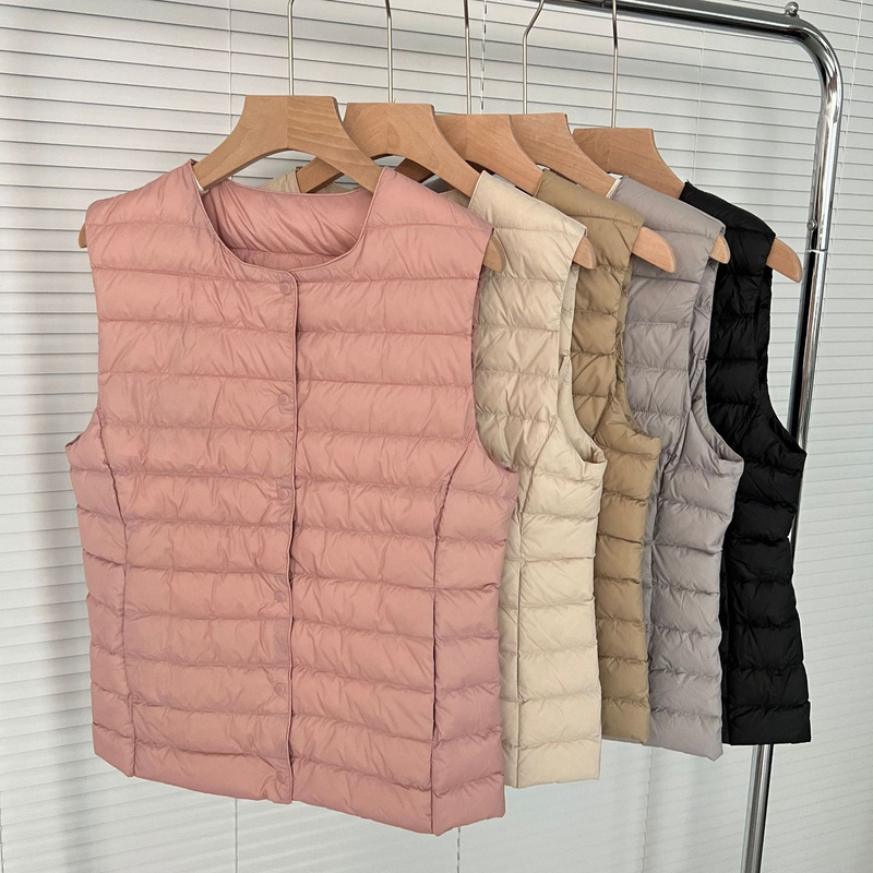 2026 Autumn/Winter New Down Vest for Women, Warm Inner Layer, This Year's Trendy Lightweight Convertible V-Neck Vest