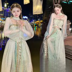 新しいエキゾチックなスタイルの西双版納旅行写真ホットスタイルライトグリーン西部地域プリンセスマーメイドインターネット有名人の写真民族衣装