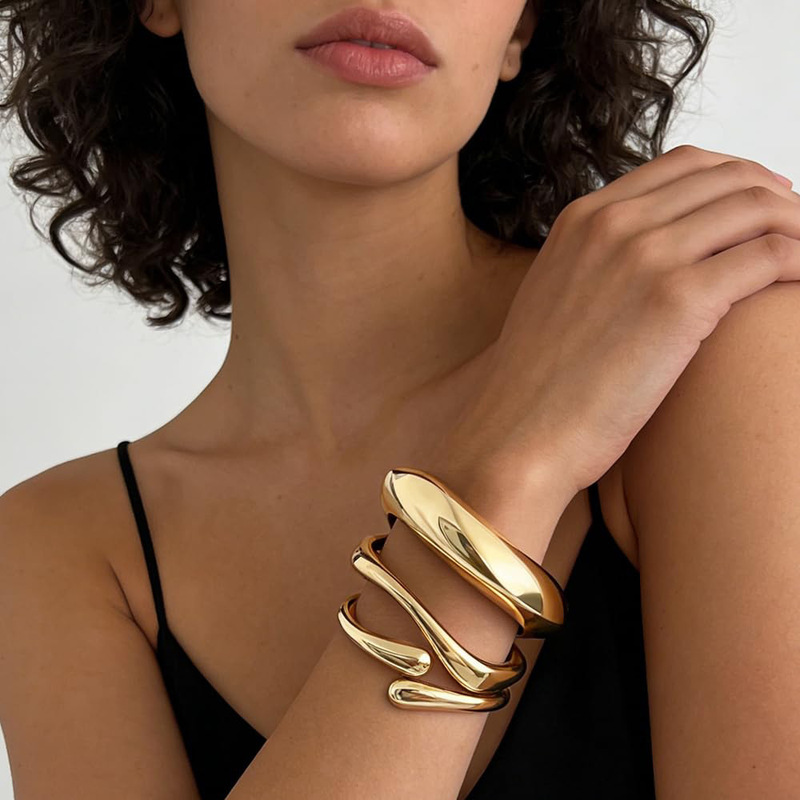 European and American Cross-Border Multi-Layer Circular Design Irregular Minimalist Personality Bracelet Open Exaggerated Alloy Jewelry Wholesale European and American Cross-Border Multi-Layer Circular Design Irregular Minimalist Personality Bracelet Open Exaggerated Alloy Jewelry Wholesale