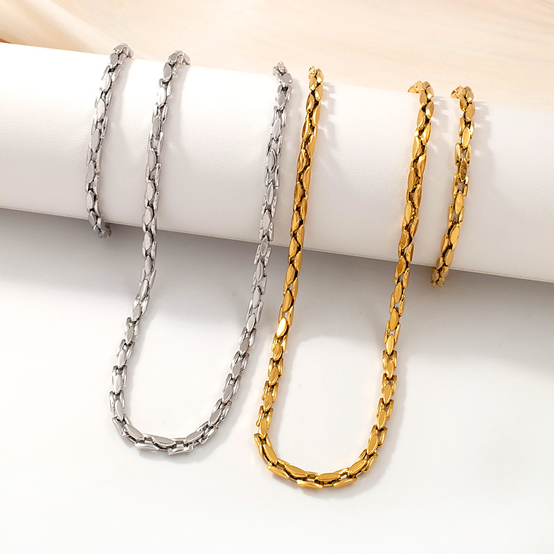 Titanium Cuban Chain Necklace For Men And Women Simple Style_voghion.com