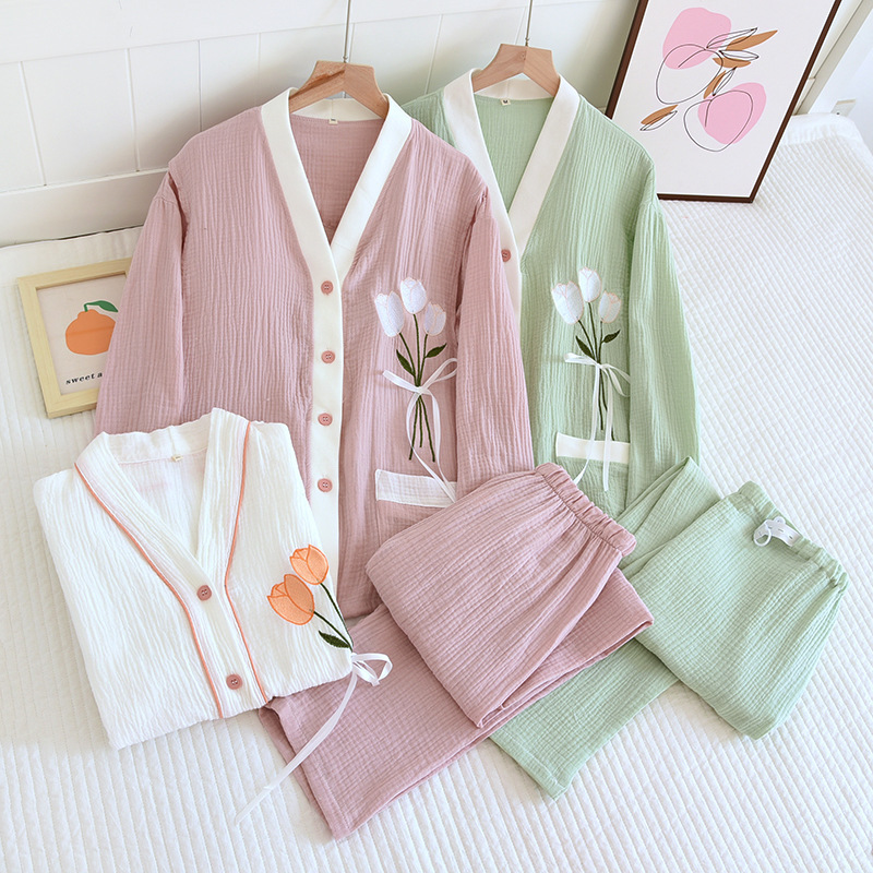Cotton Crepe Moon Suit for Four Seasons Thin Pregnant Women Postpartum Sweat-absorbent Breastfeeding Clothes Home Clothes Multi-flower Style Cotton Crepe Moon Suit for Four Seasons Thin Pregnant Women Postpartum Sweat-absorbent Breastfeeding Clothes Home Clothes Multi-flower Style