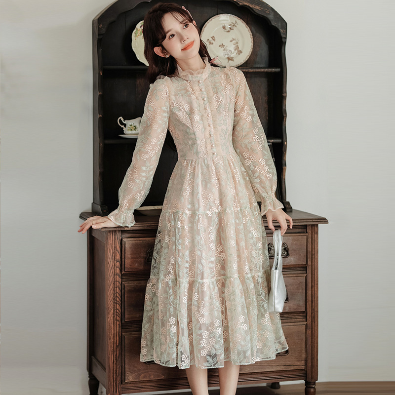 2024 Spring New Mesh Heavy Industry Embroidery Mid-Length Waist Dress Female Fairy Sweet Age-Reducing Princess Dress