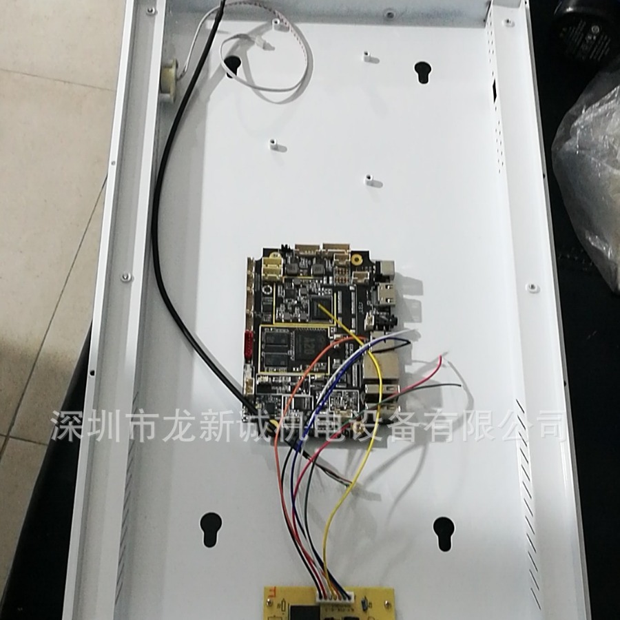 18.5寸，21.5寸电梯广告屏套料外壳一体机外壳超薄套加工定 制批