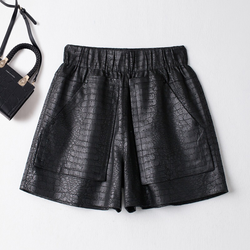 High-Waisted Slimming Pu Leather Shorts for Women, New Autumn and Winter Fashion, Crocodile Pattern, Plus-Size Leather Pants, Versatile Slim-Fit Outerwear Boot Shorts High-Waisted Slimming Pu Leather Shorts for Women, New Autumn and Winter Fashion, Crocodile Pattern, Plus-Size Leather Pants, Versatile Slim-Fit Outerwear Boot Shorts