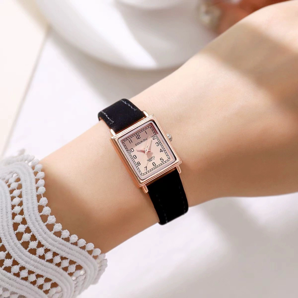 Women's Square Watch (Beijing Time) Quartz, PU Strap, 2.5 cm Dial, Minimalist Style