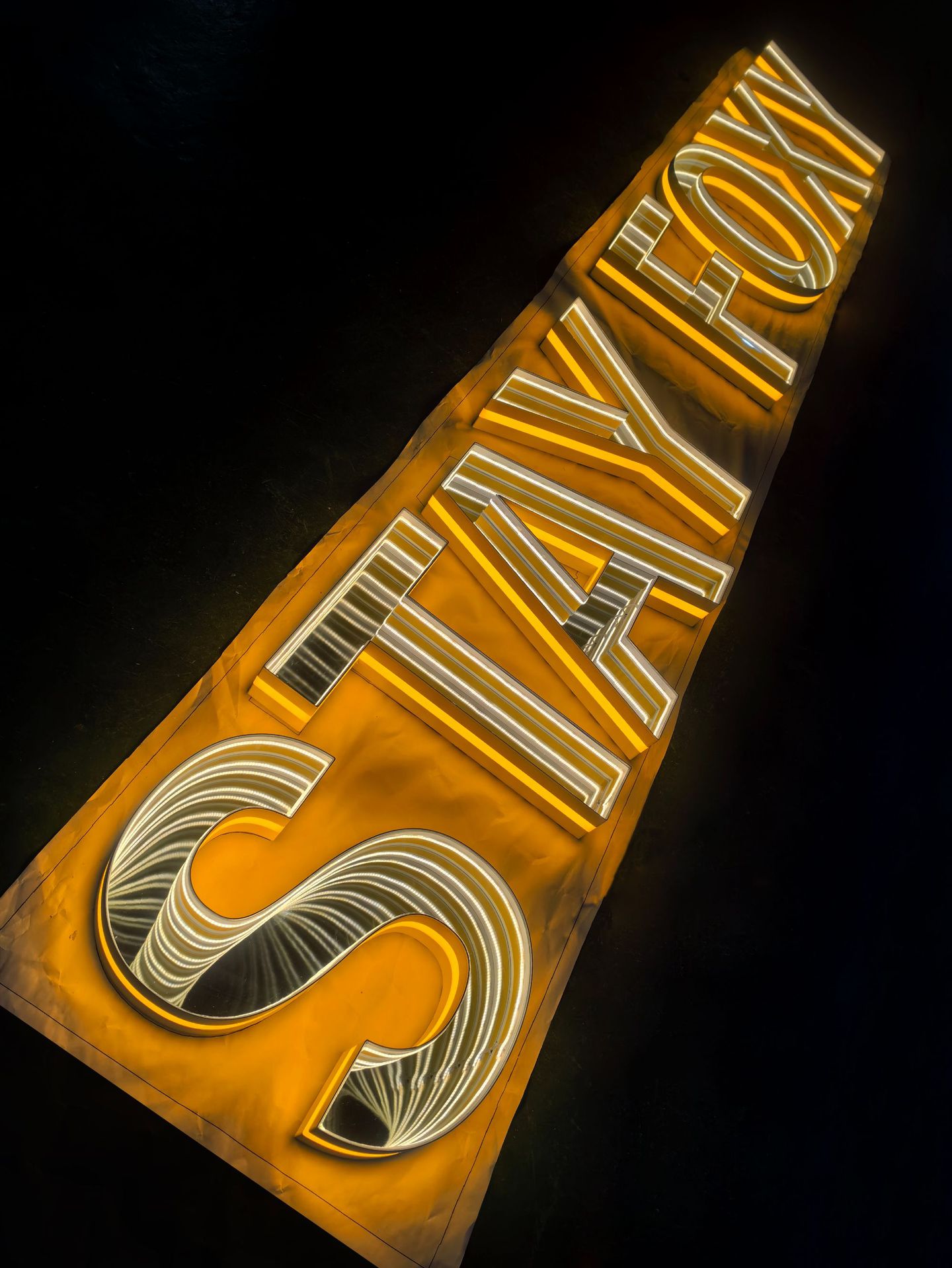 千层镜发光字、深渊字