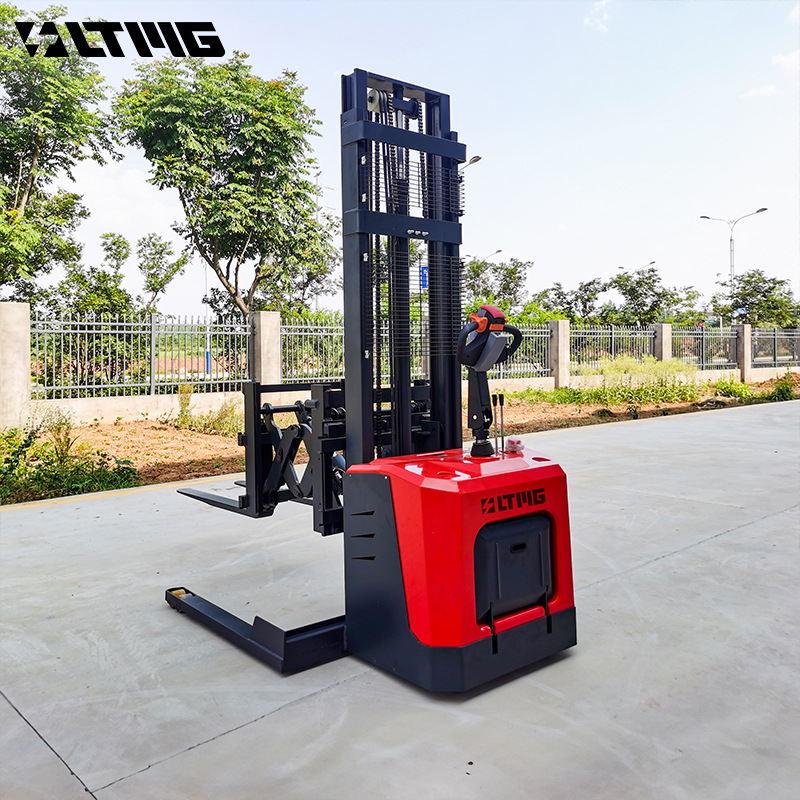 站驾式前移1.5吨带双剪前伸 宽支腿前移式电动堆高车2吨叉车
