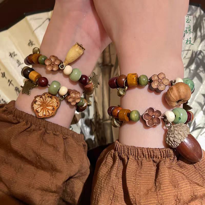 2025 New Retro Style Hand-Woven Plant Fruit Bracelet for Women Niche Versatile Beaded Simple Hand Jewelry