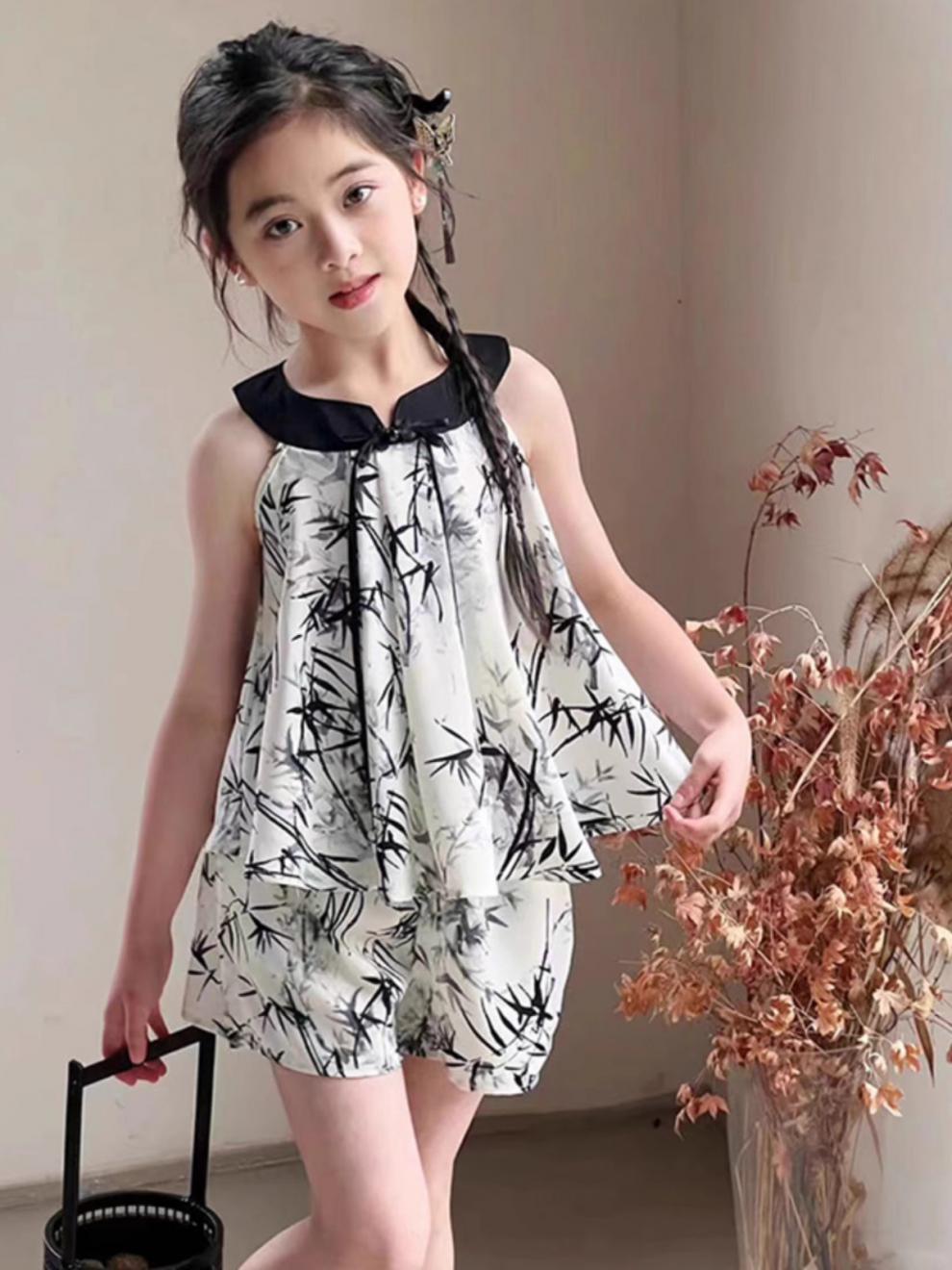 Girls Chinese Style Sleeveless Top And Shorts Two-piece Set_voghion.com