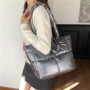 新款填充方格柔软女包