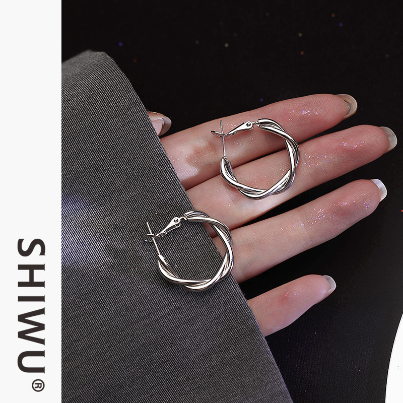 S925銀針麻花耳圈大耳環小眾設計感高級冷性風耳扣耳飾素圈耳環女