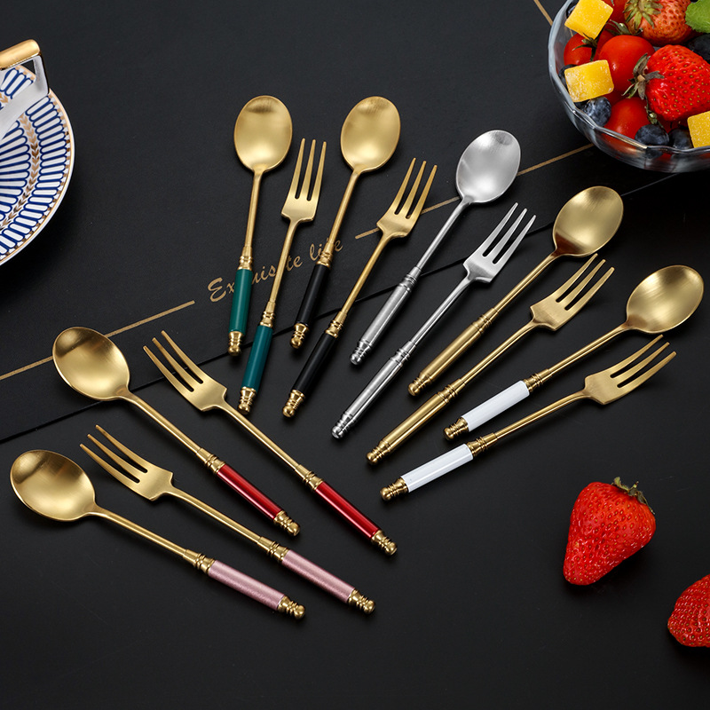 Retro 304 de acero inoxidable vajilla cuchara mate Tenedor engrosada mango redondo de oro postre tenedor cuchara de mezcla de café cuchara