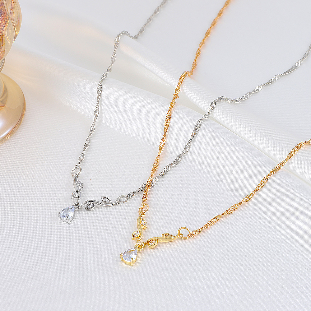 Fashion Leaf Copper Necklace Inlay Zircon Copper Necklaces