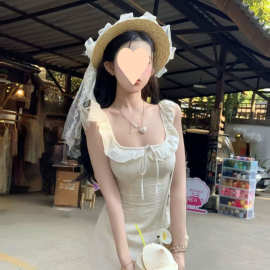 法式方领系带2025夏季新款小萝莉碎花小个子温柔小众收腰显瘦短裙