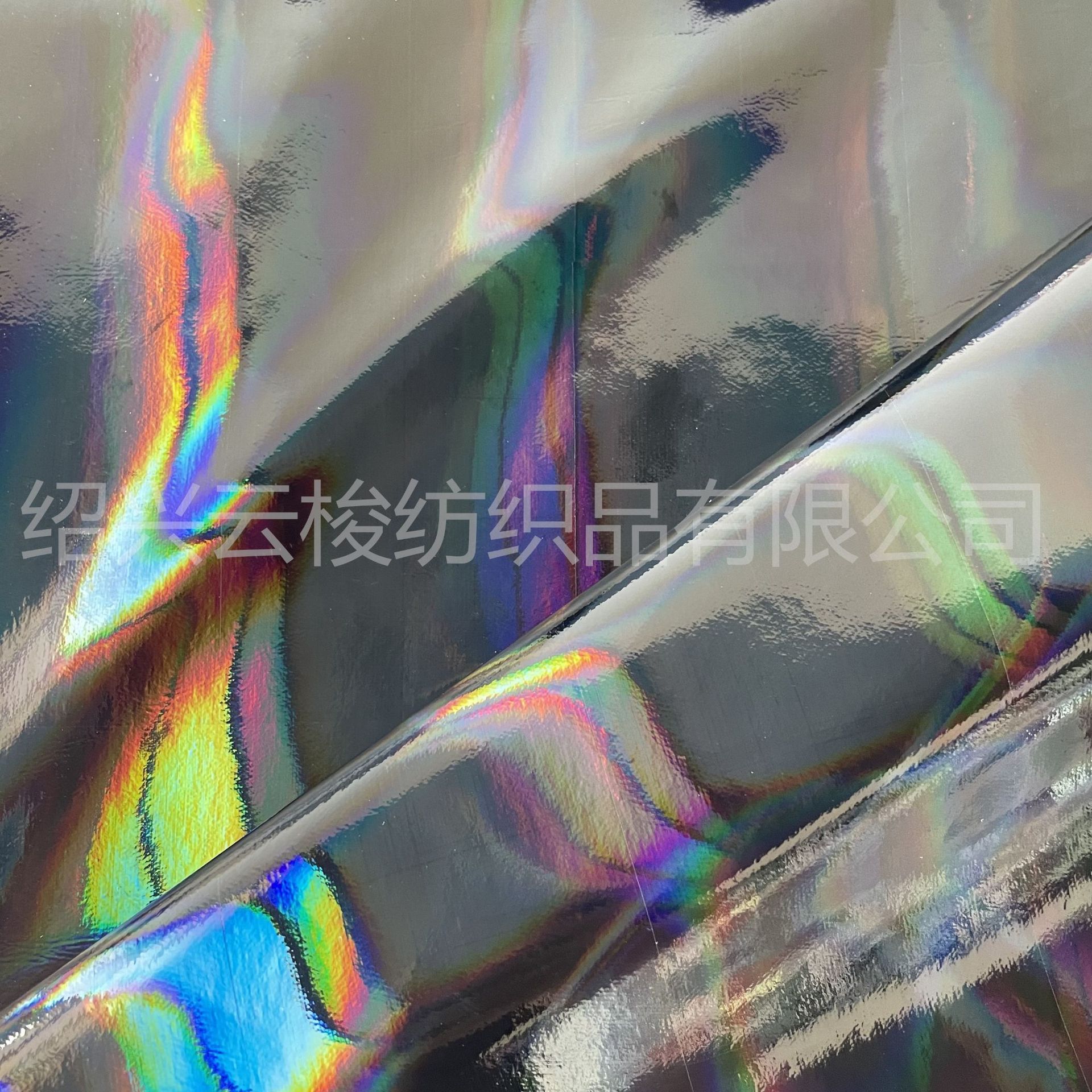 仿麂皮绒拉绒拉毛底PU 镜面光柱镭射湿法PU 皮衣皮夹克皮裙PU面料