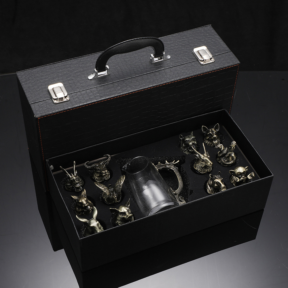 Pocket flask, gift box, 25 ml, Chinese horoscope