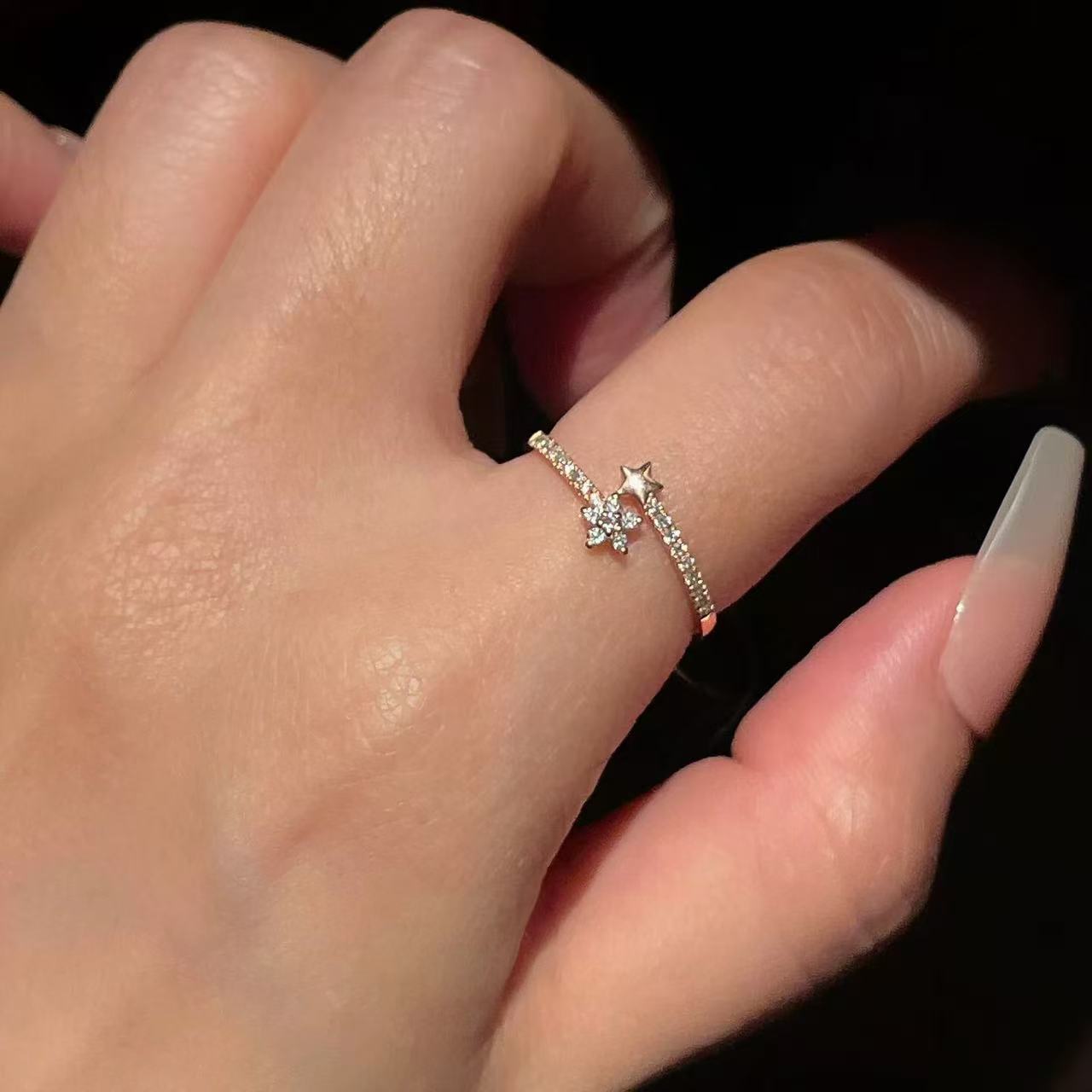 Oval Moissanite Engagement Ring In Vintage Halo Design Silver_voghion.com