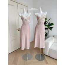 夏季新款交叉设计v领收腰长裙西遇粉色碎花吊带连衣裙女高级设计