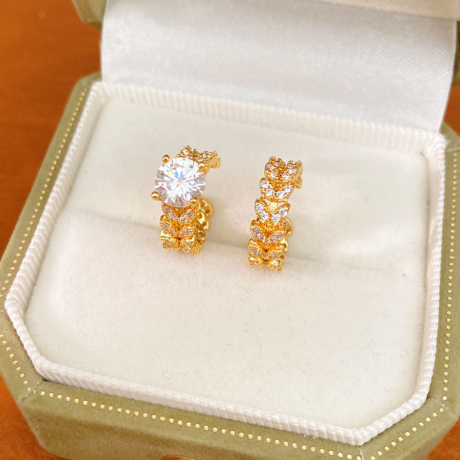 Zircon orejas redondas de espigas de trigo mujeres sin agujeros de orejas de aire frío temperamento personalidad pendientes ligeros de lujo alta sensación de auriculares al por mayor