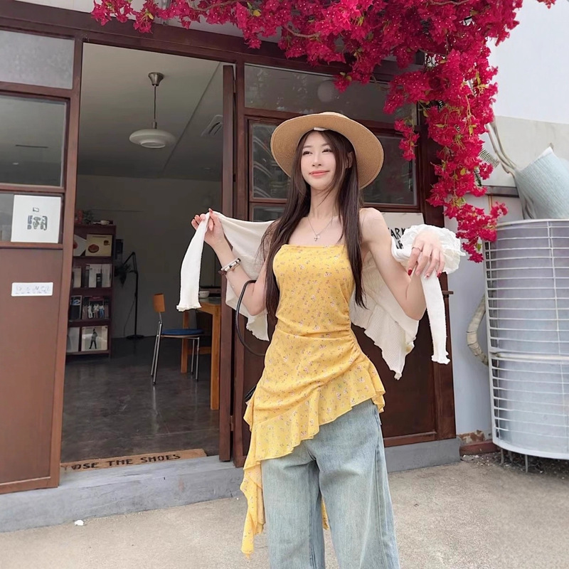 Fashionable and Unique Irregular Ruffle Design Camisole Summer Sweet Floral Slim-Fit Versatile Top