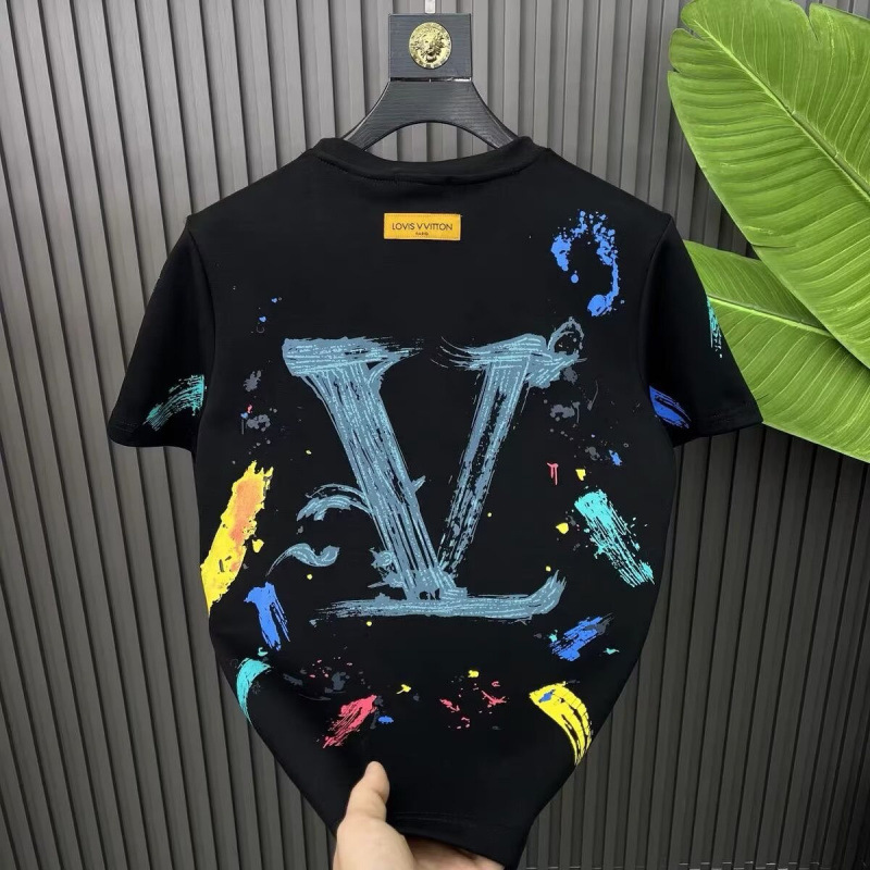 2025 New Summer Short-sleeved T-shirt Men's Fashionable Casual Slim-fit High-end Light Luxury Trendy Base-layer Shirt Half-sleeved