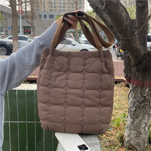 2025�ﶬ�¿��޲�ˮͰ���͹Ÿ�y������������μ�б��Ů��bags