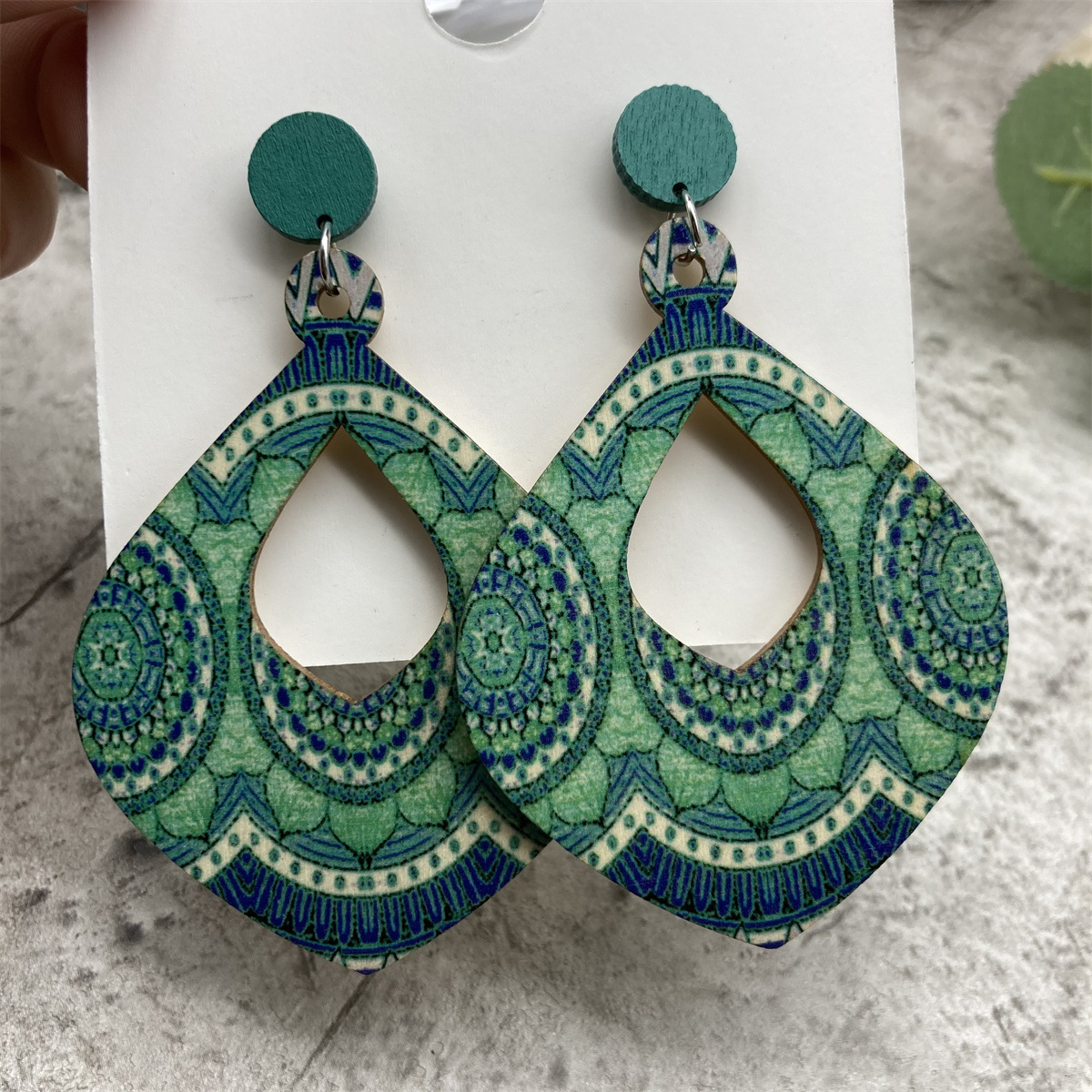 Leaf Pattern Women's Gender 1 Pair Retro Leaf Stoving Varnish Wood Drop Earrings