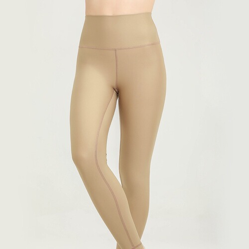 New European and American-style yoga pants for women: sharkskin fabric, skin-friendly, pearlescent, nude-effect, high-waisted, peach-hued, and designed to enhance the buttocks—perfect for Lululemon-inspired yoga workouts.