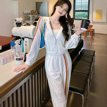 简约时尚潮牌女套装薄款透气春秋款三条杠连帽防晒外套裤子两件套