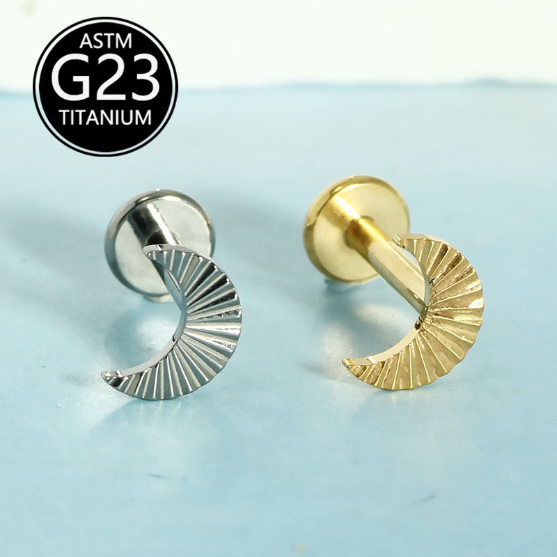 Silver pointed spike labret stud material detail