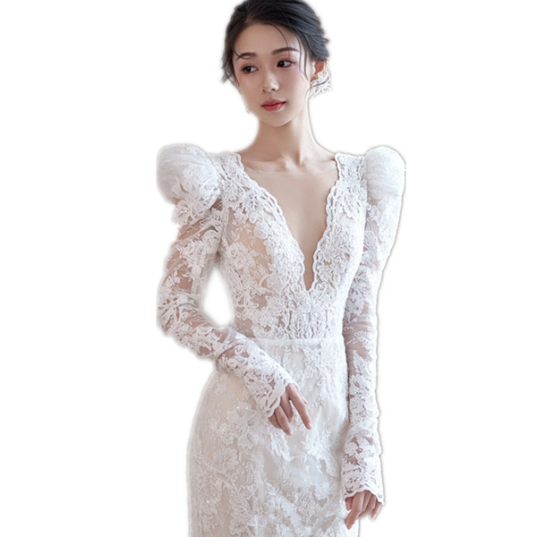 Lace elegant small white wedding dress for bride