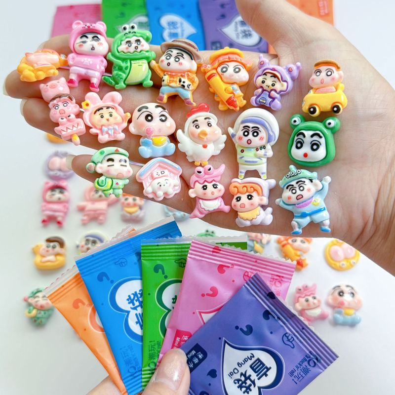 可爱卡通蜡笔小新和屁屁惊喜玩具盲袋可爱树脂小配件玩偶儿童礼物|undefined