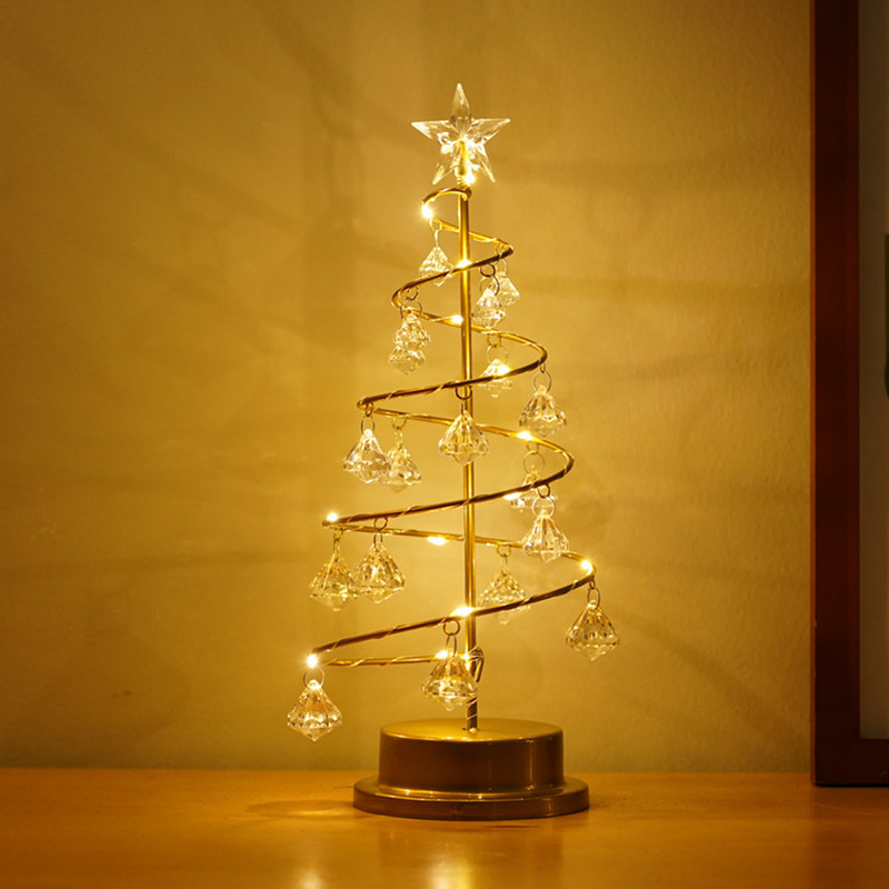 Nuevo transfronterizo LED estrella lámpara de cristal comercial de árbol de Navidad modelado lámpara de escritorio pequeña lámpara de alambre de cobre decoración lámpara de noche